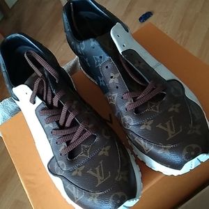 Men's Louis Vuitton sneakers